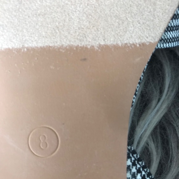 NW Wrapped In Class Flats - Picture 5 of 5